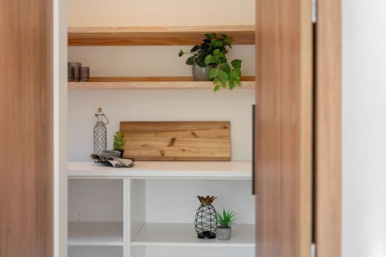 Photo of property in 9 Kaiwaru Place, Waikanae, 5036