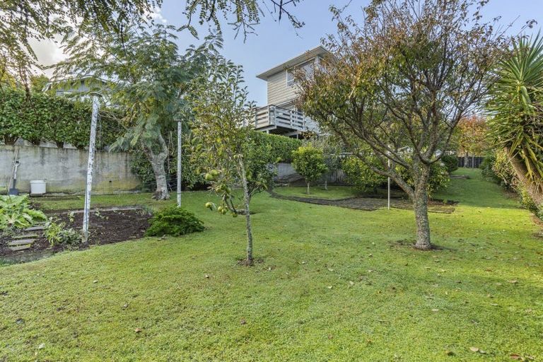 Photo of property in 49 Queens Road, Glen Avon, New Plymouth, 4312