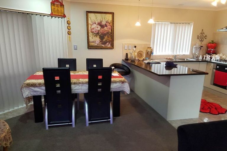 Photo of property in 32 Capital Place, Papatoetoe, Auckland, 2025