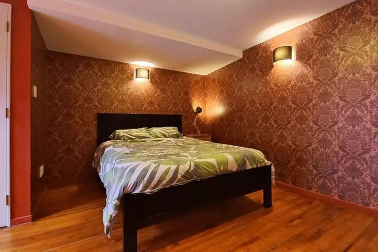 Photo of property in Courtenay Mews Apartments, 14u2 Alpha Street, Te Aro, Wellington, 6011