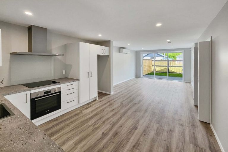 Photo of property in 2/41 Main Road, Wainuiomata, Lower Hutt, 5014