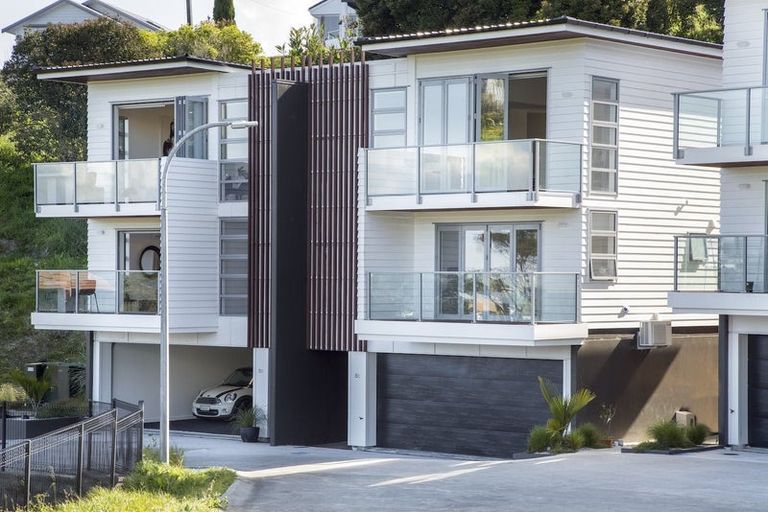 Photo of property in 8c Huka Road, Birkenhead, Auckland, 0626