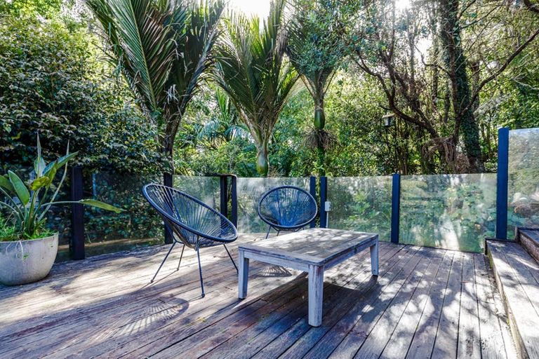 Photo of property in 164 Konini Road, Titirangi, Auckland, 0604
