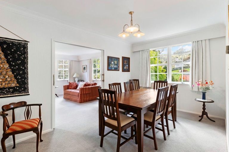 Photo of property in 4 Freemans Way, Pinehaven, Upper Hutt, 5019