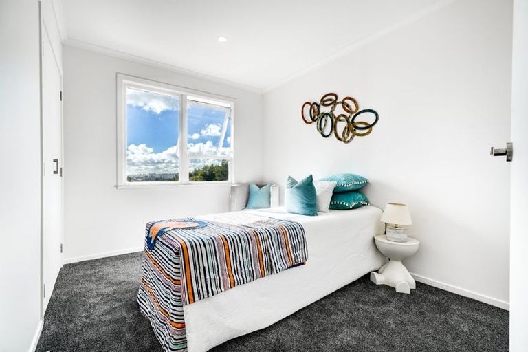 Photo of property in 51 Fitzwater Place, Henderson, Auckland, 0612