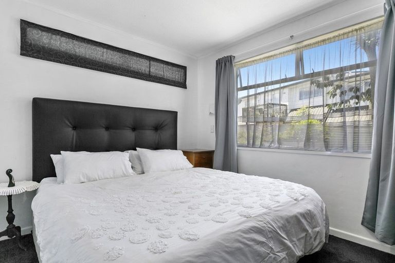 Photo of property in 35 Rotokawa Street, Taupo, 3330