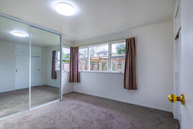 Photo of property in 16 Roick Parade, Glen Eden, Auckland, 0602