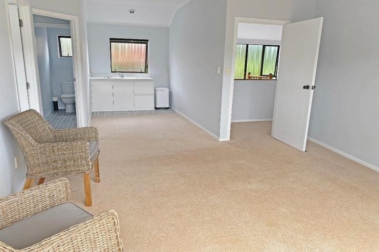 Photo of property in 29 Hebe Place, Birkenhead, Auckland, 0626