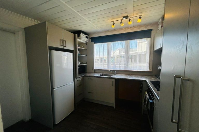 Photo of property in 2 Moore Avenue, Tawhero, Whanganui, 4501