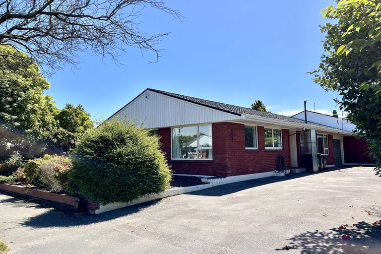 Photo of property in 25 Grahams Road, Ilam, Christchurch, 8041