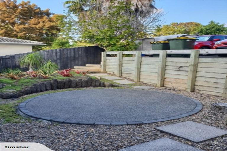 Photo of property in 25 Mcphail Street, Birkdale, Auckland, 0626