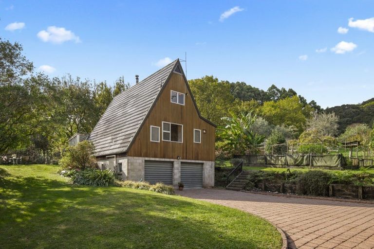Photo of property in 33 Quinns Road, Clevedon, Papakura, 2585
