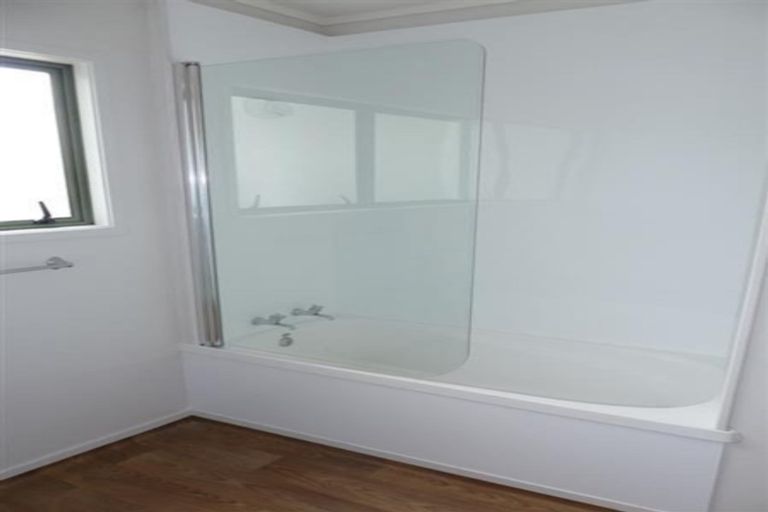 Photo of property in 60 Henwood Road, Mangere East, Auckland, 2024