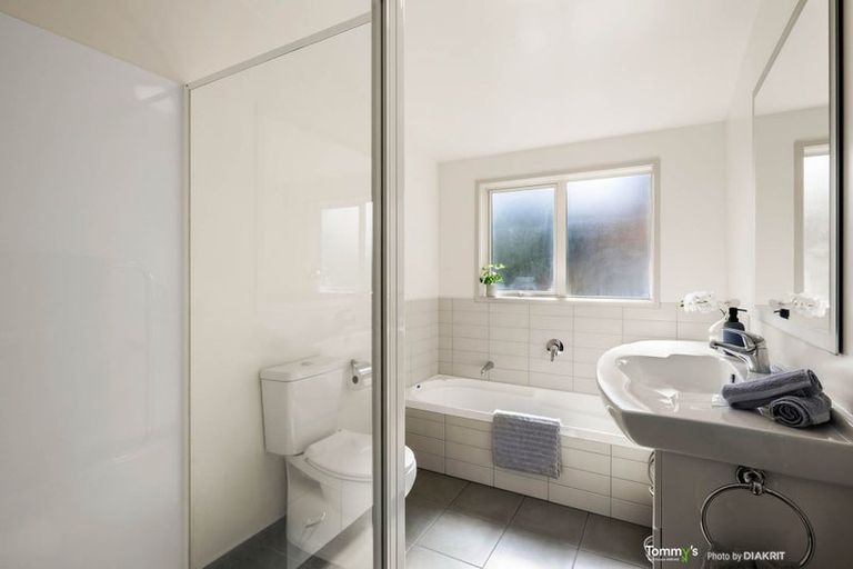 Photo of property in 80c Stewart Drive, Newlands, Wellington, 6037