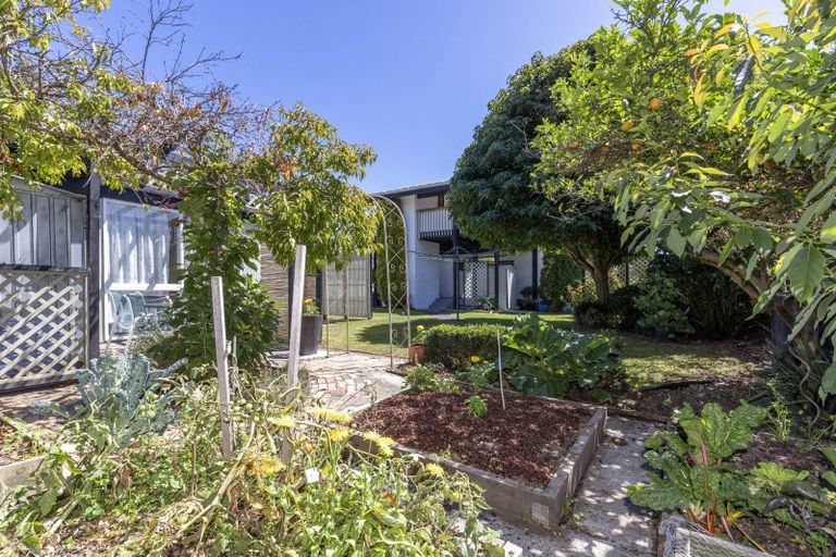 Photo of property in 30 Rata Street, Waikanae, 5036