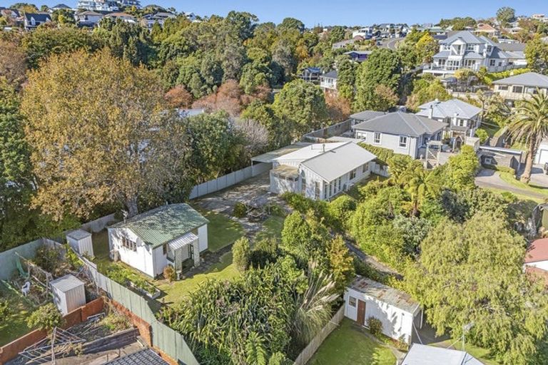 Photo of property in 27d Lorna Street, Lynmouth, New Plymouth, 4310