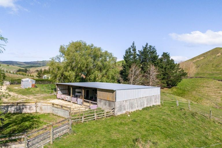 Photo of property in 222 Mackenzie Road, Kahuranaki, Havelock North, 4295