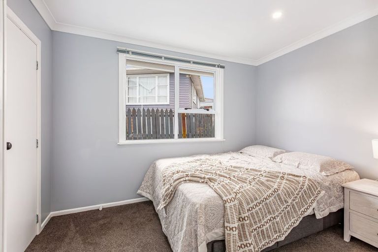 Photo of property in 100 Castor Crescent, Cannons Creek, Porirua, 5024