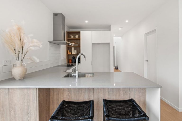 Photo of property in 529 Massey Road, Mangere, Auckland, 2022