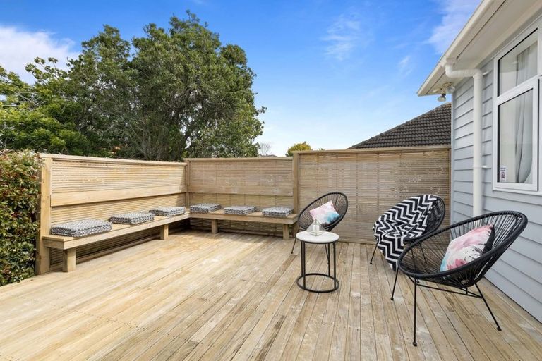 Photo of property in 42 Philomel Crescent, Bayswater, Auckland, 0622
