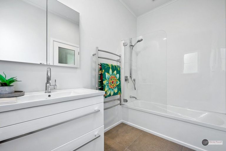 Photo of property in 227 Riverside Drive, Waterloo, Lower Hutt, 5011