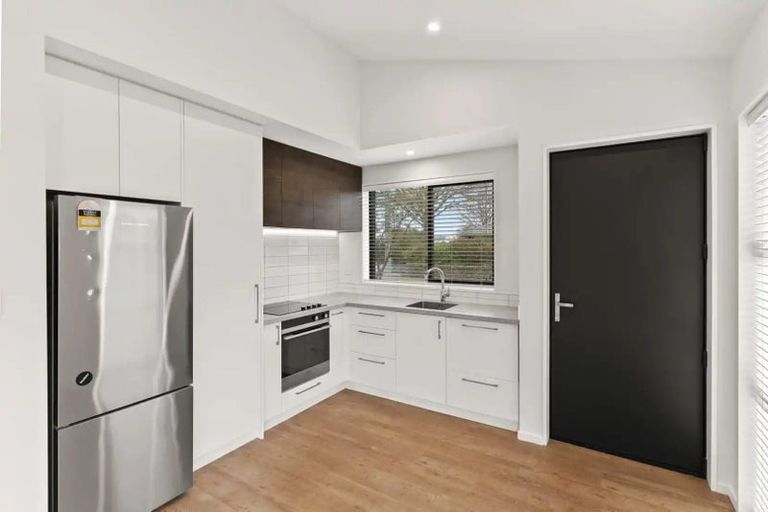 Photo of property in 11 Halliwell Avenue, Papanui, Christchurch, 8052
