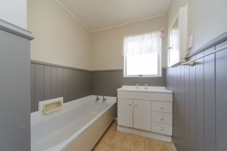 Photo of property in 42 Churcher Street, Feilding, 4702