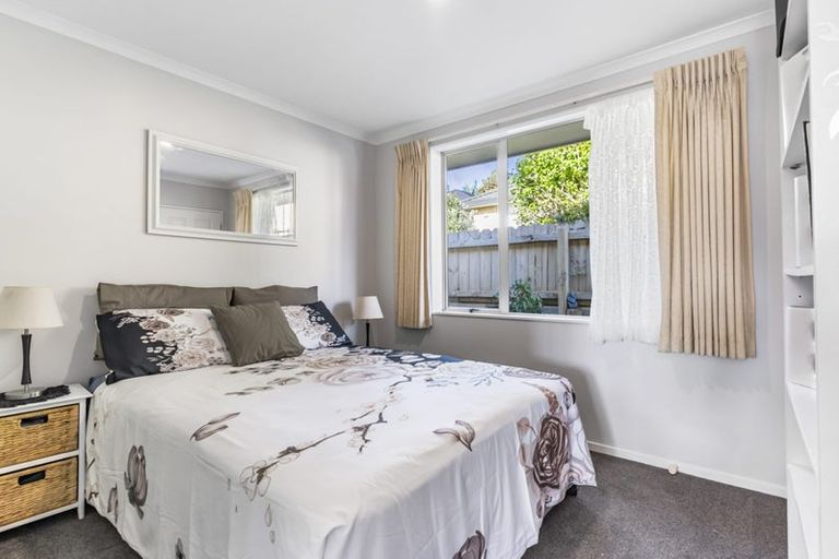 Photo of property in 11 Gendo Avenue, Henderson, Auckland, 0612