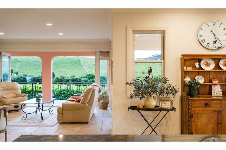 Photo of property in 55 Kingfisher Drive, Kerikeri, 0294