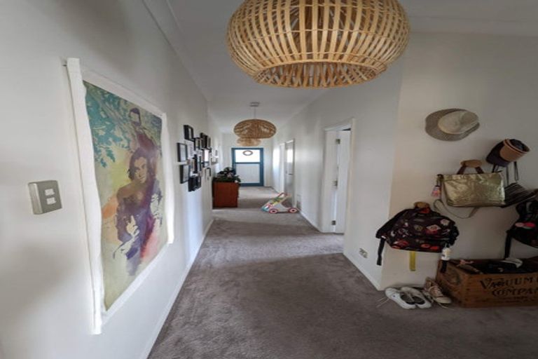 Photo of property in 50 Hollis Road, Paraparaumu Beach, Paraparaumu, 5032