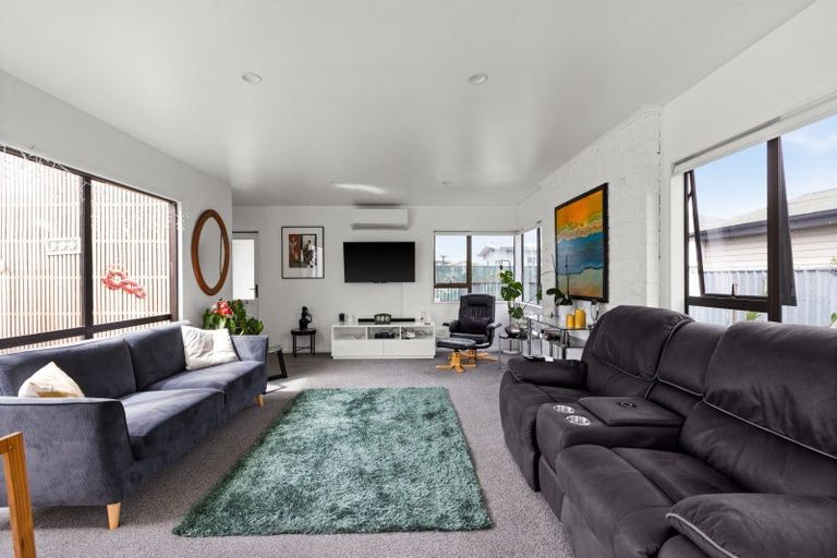 Photo of property in 116a Guppy Road, Taradale, Napier, 4112