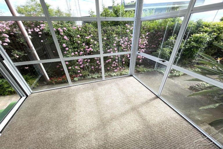 Photo of property in 50 Napier Road, Havelock North, 4130