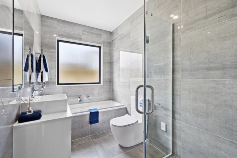 Photo of property in 8 Lavey Road, Flat Bush, Auckland, 2019