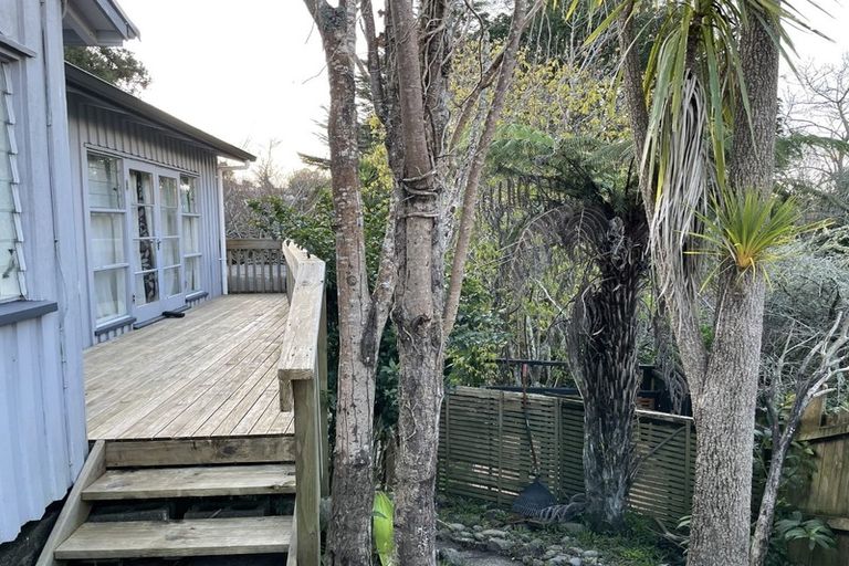 Photo of property in 19 Golf Road, New Lynn, Auckland, 0600