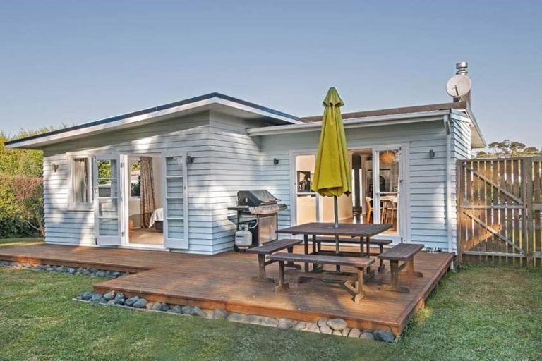 Photo of property in 7 Nicolas Avenue, Glen Eden, Auckland, 0602