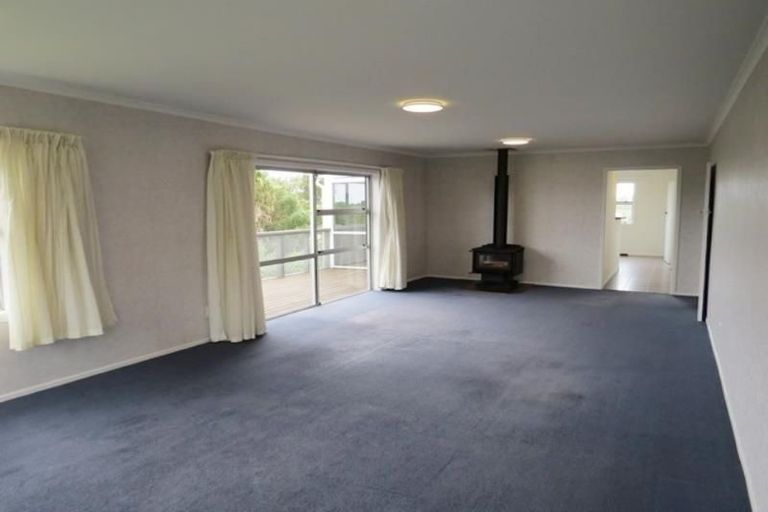 Photo of property in 89 Wairau Road, Oakura, 4314