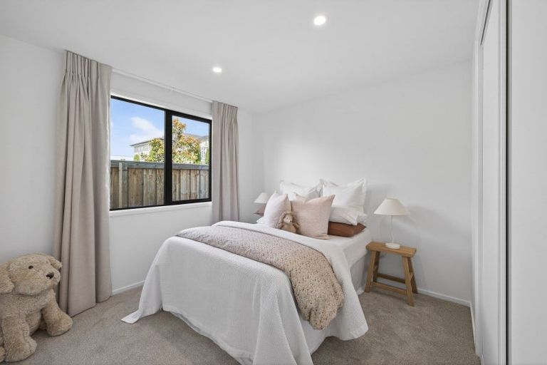 Photo of property in 8 Perehia Mews, Marshland, Christchurch, 8083