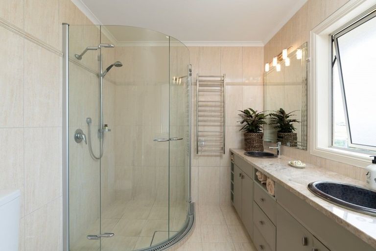 Photo of property in 15 Mandalay Key, Papamoa Beach, Papamoa, 3118