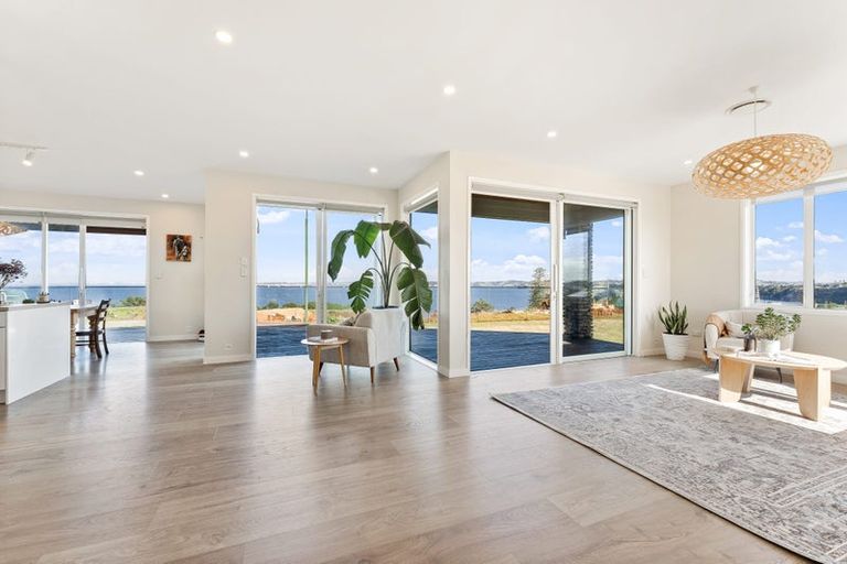 Photo of property in 38 Discovery Drive, Gulf Harbour, Whangaparaoa, 0930