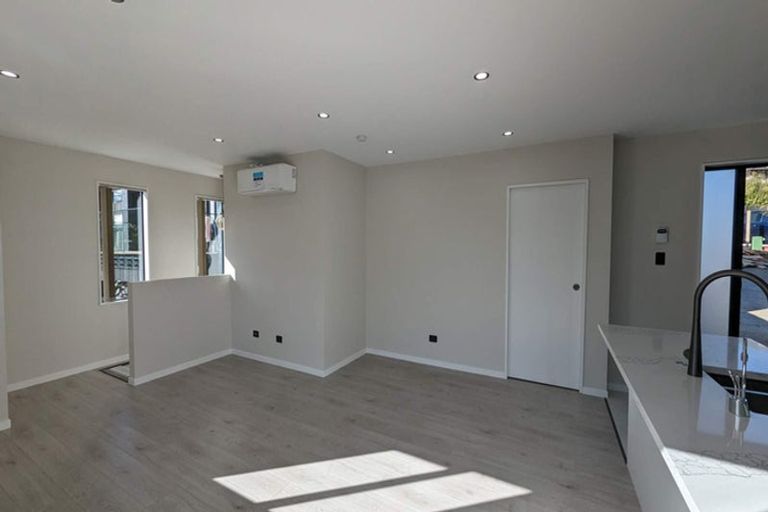 Photo of property in 8 Henry Blyth Lane, Greenhithe, Auckland, 0632