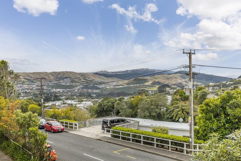 Photo of property in 2/236 Helston Road, Paparangi, Wellington, 6037
