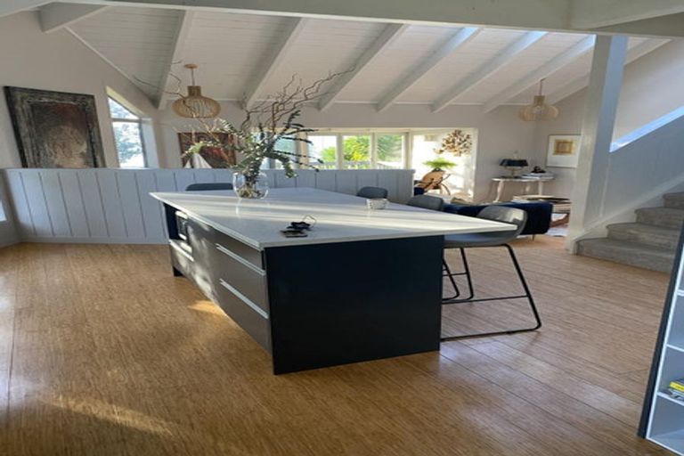 Photo of property in 91 Princes Street, Northcote Point, Auckland, 0627