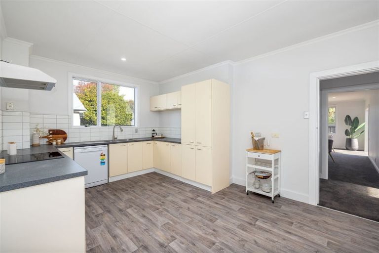 Photo of property in 8 Domain Terrace, Spreydon, Christchurch, 8024