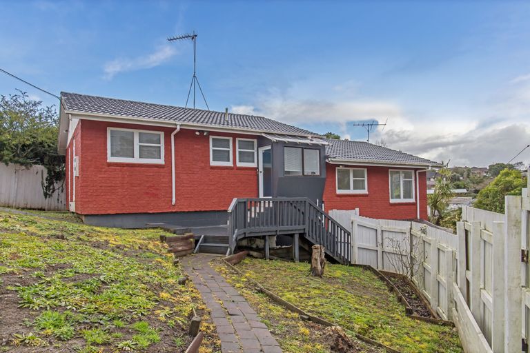 Photo of property in 38 Lanigan Street, Birkdale, Auckland, 0626