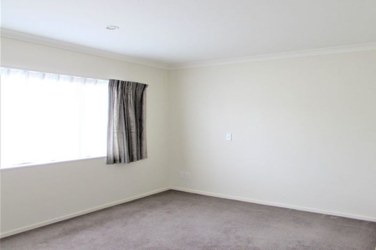 Photo of property in 69a Amesbury Drive, Churton Park, Wellington, 6037