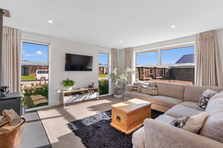 Photo of property in 49 Fairbairn Road, Rolleston, 7614