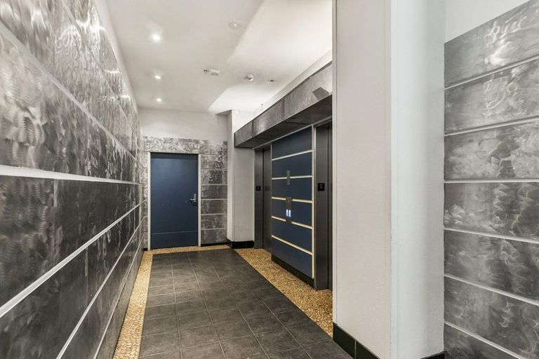 Photo of property in St Peters Apartments, 10a/192 Willis Street, Te Aro, Wellington, 6011