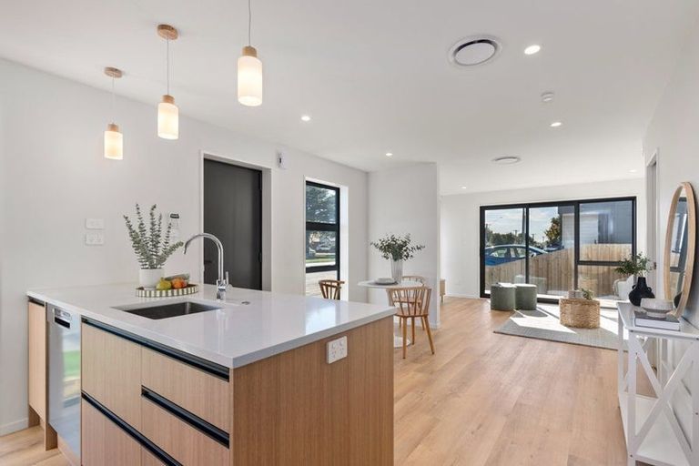 Photo of property in 6 Gilberthorpes Road, Islington, Christchurch, 8042