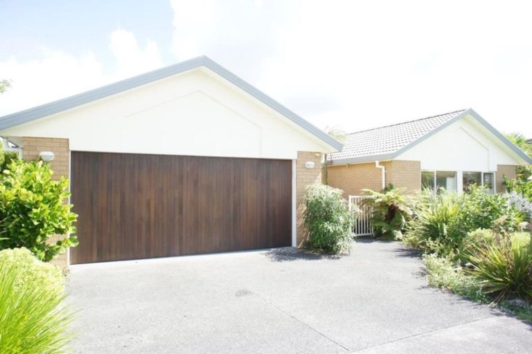 Photo of property in 69 Landing Drive, Albany, Auckland, 0632