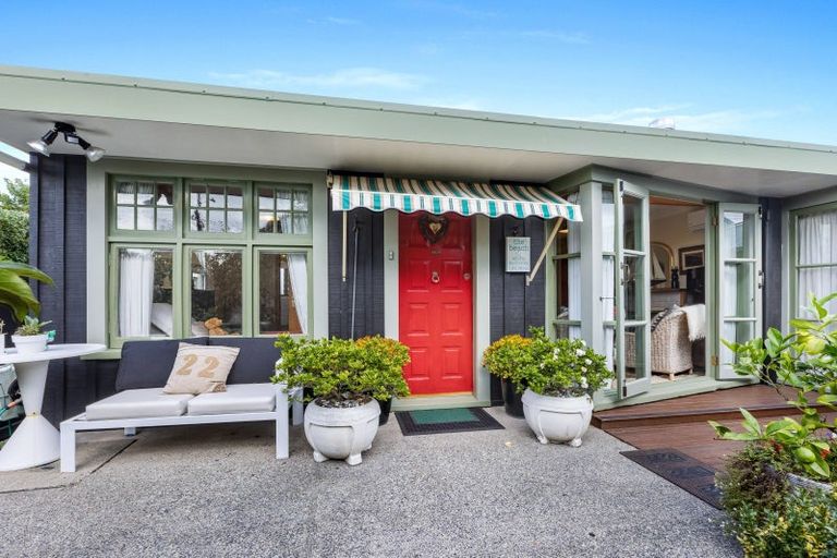 Photo of property in 16a Laurence Street, Manly, Whangaparaoa, 0930